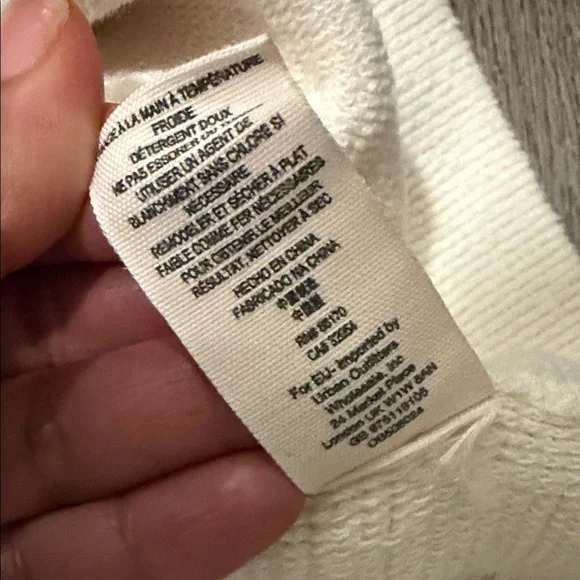 Cream Sleeveless Turtleneck Top - Picture 6 of 6